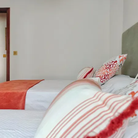 Desconectaengalicia Rosalia, 100m Playa Silgar סנשנשו