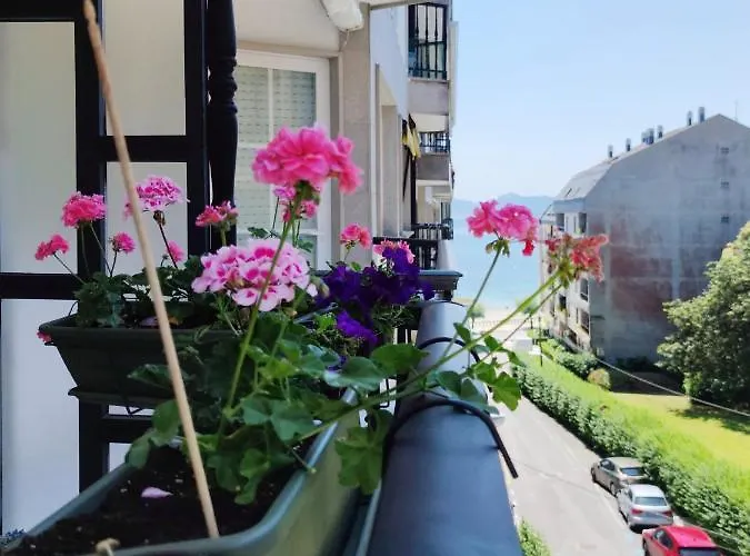 Desconectaengalicia Rosalia, 100m Playa Silgar Appartement